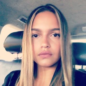 Meet your Posher, Jakeline